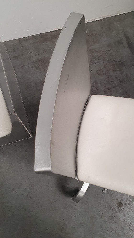 Sedia da ufficio Emeo Design Philippe Starck, ruote Hudson, alluminio – Emeco, Sedie da ufficio, Plastic (photo 6 of 19)