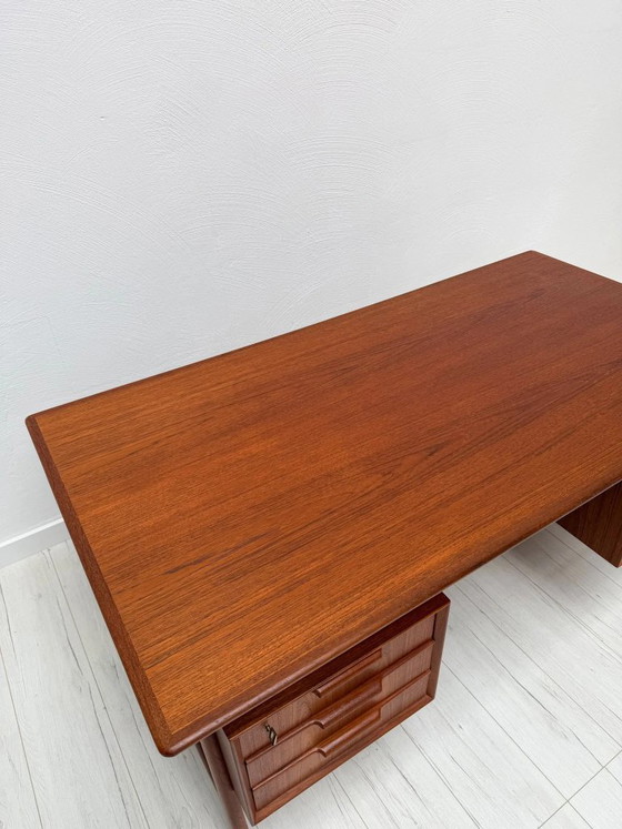 1960s Vintage Danish Design Teak Desk Model 75 by Gunni Omann for Omann Jun, Wood, Brown, Mid Century Modern (photo 12 of 17)