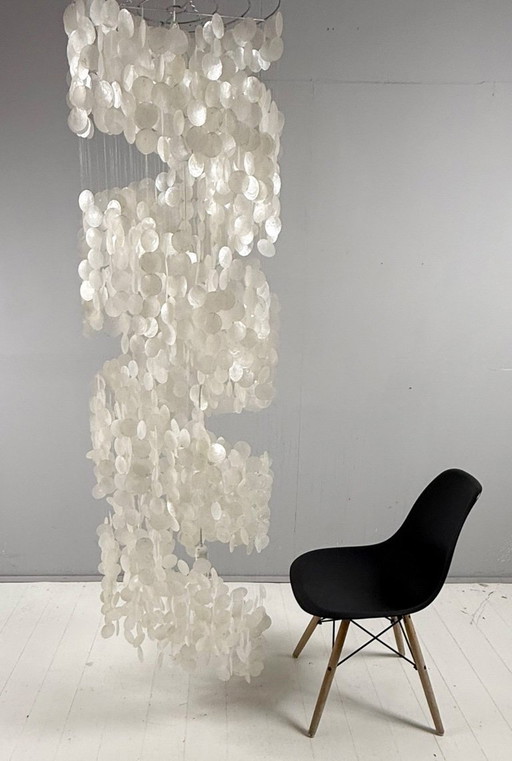 Muschellampe/Perlmutt Deckenlampe der 80er Jahre im Stile von Verner Panton