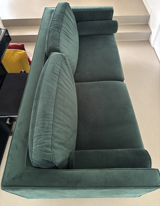 Image 1 of Dunkelgrünes 2,5-Sitzer-Sofa