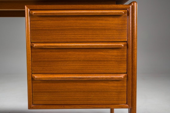 Image 1 of Freistehender Teakholz-Schreibtisch von GV Møbler, Mid-Century, 1970er Jahre
