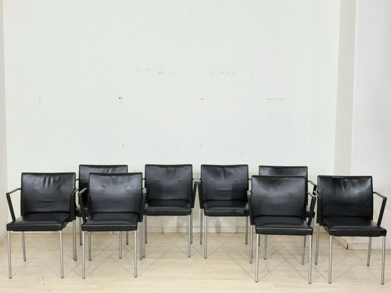 Image 1 of 8 elegante design vergaderstoelen in zwart leer
