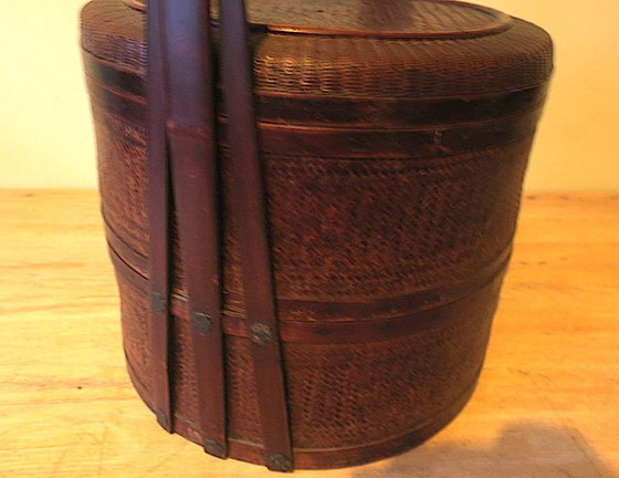 Image 1 of Antieke mand van hout en rotan met 3 vakken, 1900