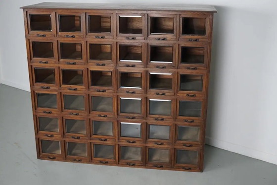 Image 1 of Mobiletto antico tedesco in rovere per merceria, anni '20/'30