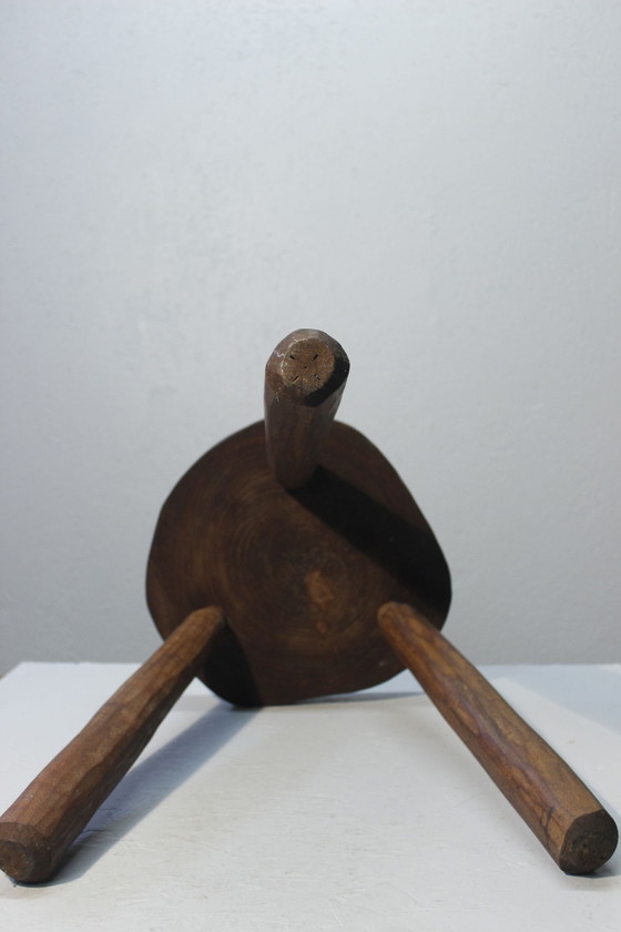 Image 1 of Tabouret Tripode De Ferme Bois Sculpté