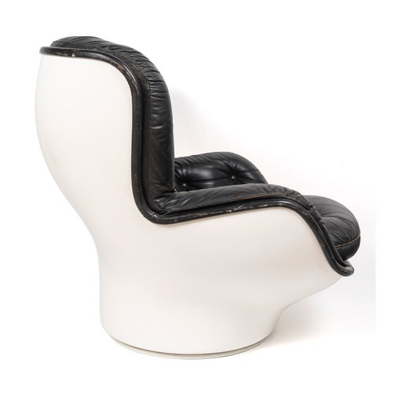 Poltrona «Karaté» e pouf di Michel Cadestin per Airborne, c.1970 – Sedie e poltrone, Leather, Fiberglass (photo 6 of 12)