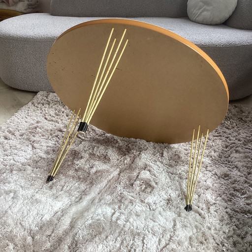 Mesa de centro redonda de estilo escandinavo