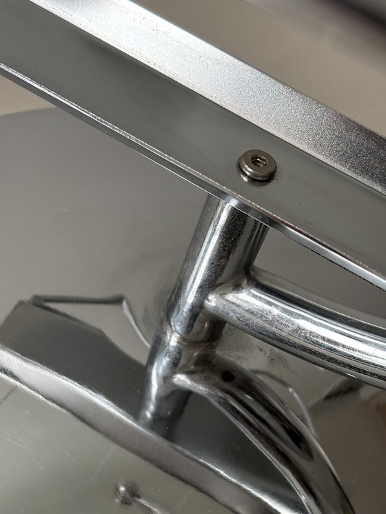 Image 1 of Bijzettafel di design in cromo Kokoon con finestra di lettura