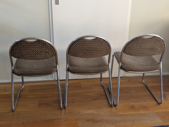 Image 1 of Jaren 70 Buisframe Stoelen 3 Stuks Stapelbaar