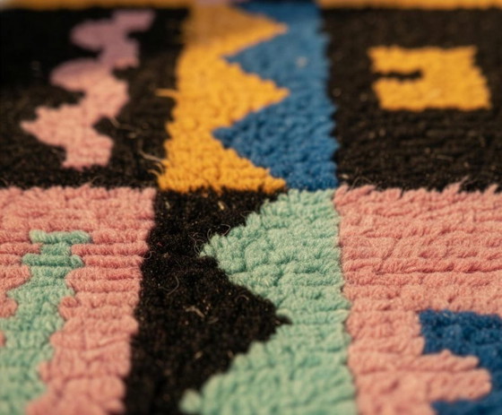 Image 1 of Kleurrijk handgemaakt Marokkaans tapijt 250 cm x 150 cm