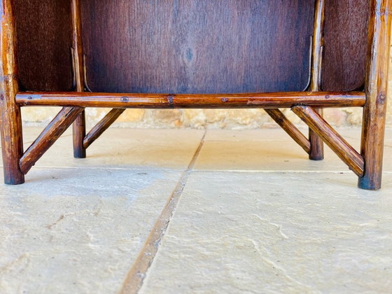 Image 1 of Vintage plank van bamboe en rotan met 2 verdiepingen en opbergruimte, jaren 1960