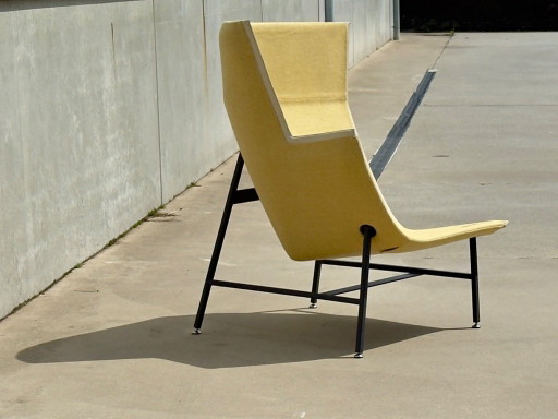 Poltrona di design Moroso Italia Paper Planes, poltrona lounge con schienale alto Doshi Levien.