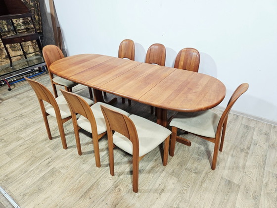 Tavolo allungabile in teak danese + sedie di Möbelfabrik Holstebro, anni '70, set di 9 (photo 4 of 24)
