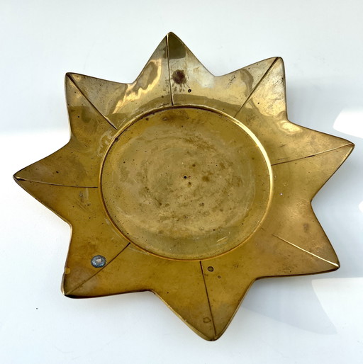 Cuenco vintage de latón con diseño de rayos de sol, estilo moderno de mediados de siglo, década de 1960