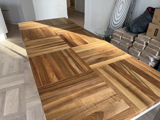 Hulshoff Flex Care Noten/ Roestvrij staal tafel