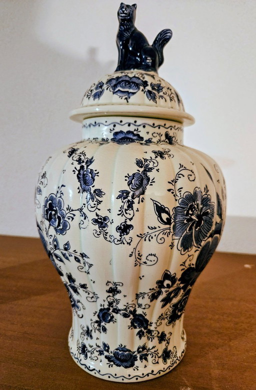 Delft blue ginger jar