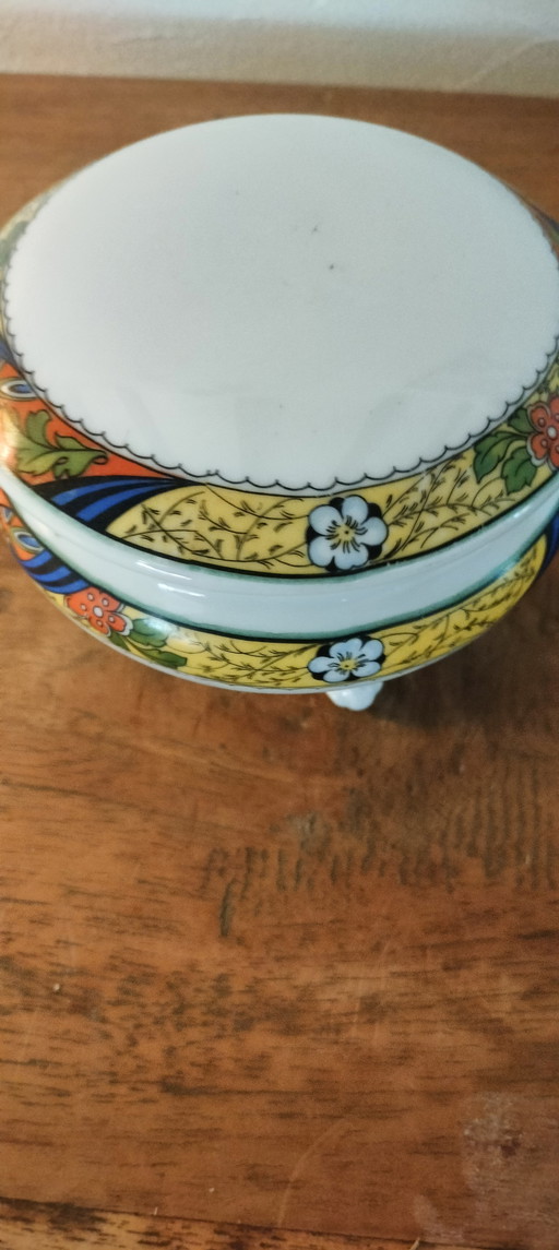 Boîte à bonbons Victoria no. 433/1781422