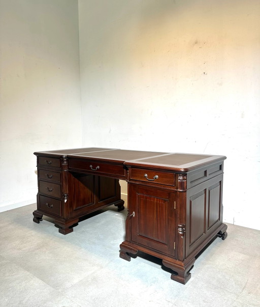 Escritorio clásico de caoba de doble cara – bureau