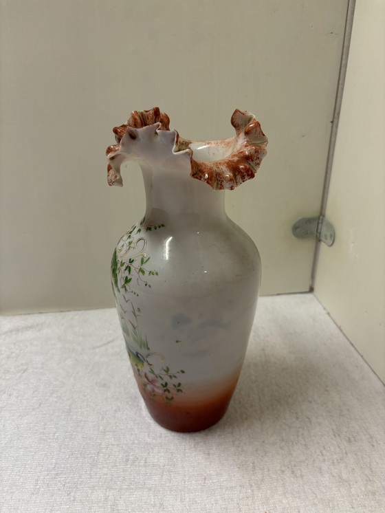 Image 1 of Mid-century Opaline glazen vaas 