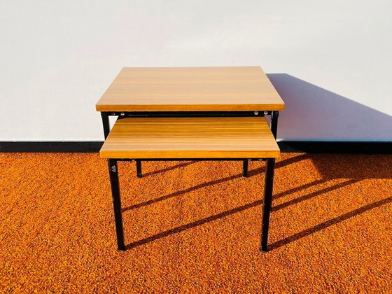 Image 1 of Coppia di tavolini impilabili di P. Guariche per MEUROP. Vintage anni '60/'70