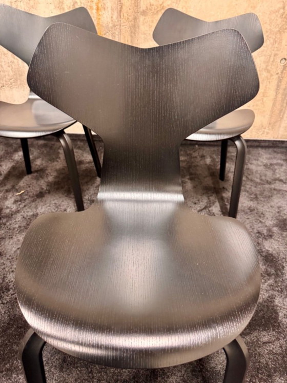 Image 1 of Arne Jacobsen for Fritz Hansen, 5 chairs, black ash