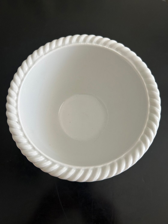 Image 1 of Pillivuyt Kom