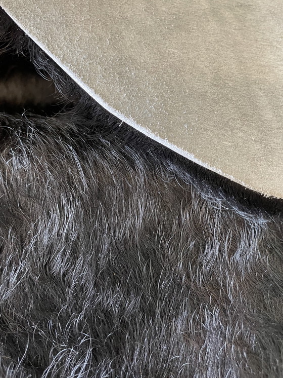 Image 1 of Pelle di mucca completamente nera