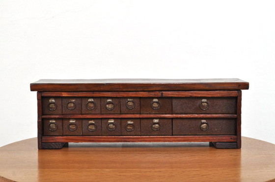 Image 1 of Antiek horlogemakers kastje, 1920s