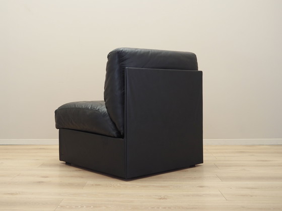 Image 1 of Fauteuil/pouf en cuir noir, Design italien, 1960S, Production : Italie