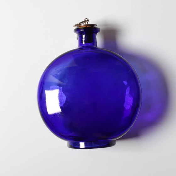 Image 1 of Zeldzame vintage kobaltblauwe karaf / Glazen fles uit het midden van de 20e eeuw met kurk / Ruda Glasbruk / Zweden / jaren 70