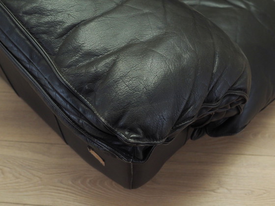 Image 1 of Divano in pelle nera, design italiano, anni '60, produzione: Italia