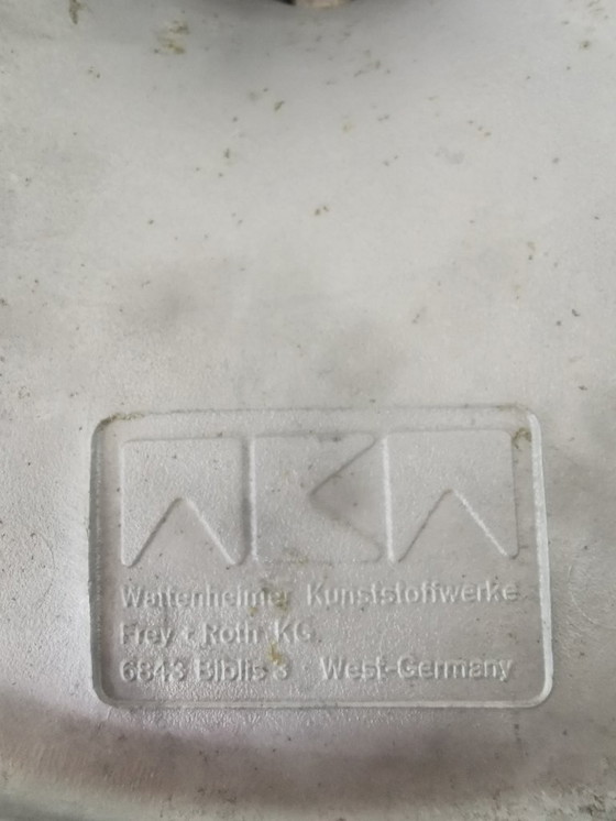 Image 1 of 6 originale Saarinen Tulip Stühle