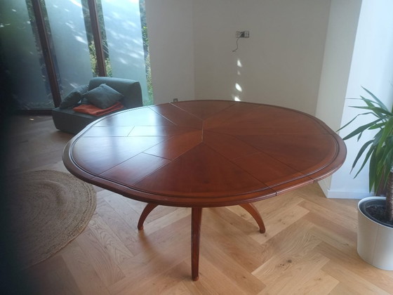 Cherrywood table with radial opening, Jupe type – Dining tables (photo 4 of 5)