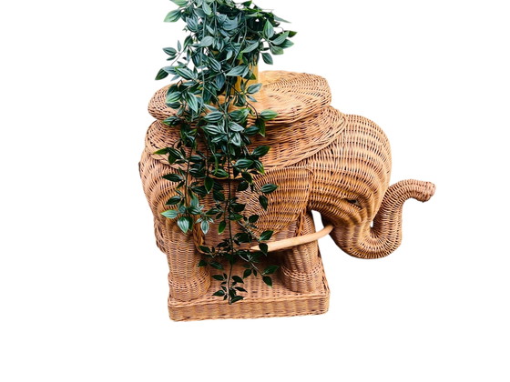 Image 1 of Vintage rieten grote olifant jaren 60 plantentafeltje / bijzettafeltje 