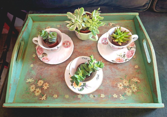 Image 1 of Vassoio vintage in legno, dipinto a mano nello stile di quello della nonna, con un tocco shabby chic/romantico