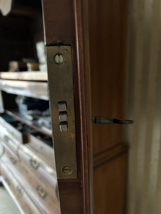 Image 1 of Large Baroque Antique Cabinet / Display Cabinet – Walnut Root Veneer – Bombe Drawers