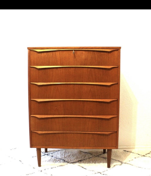 Teak chest of drawers