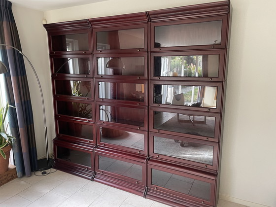 Image 1 of 3 model globe Wernicke boekenkasten 85 cm breed en 227 cm hoog 6 elementen op elkaar 