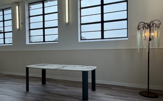 Image 1 of Table de salle à manger Leolux Tico NEUVE