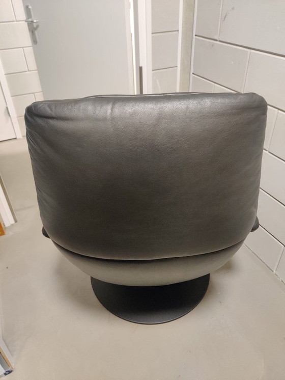 Image 1 of Poltrona reclinabile regolabile Jori, pelle nera