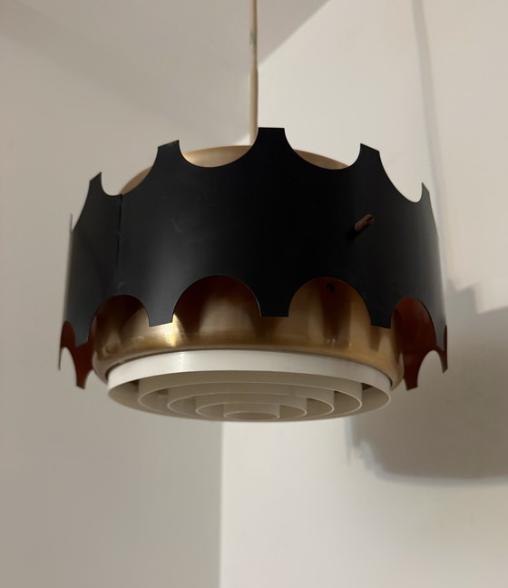 Image 1 of Hanglamp in zwart en koperkleurig design uit de jaren 60