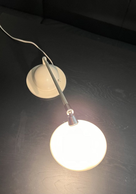 Image 1 of Pola Amstelveen Schreibtisch-/Tischleuchte – Weiß/Creme – Ikonisches niederländisches Design