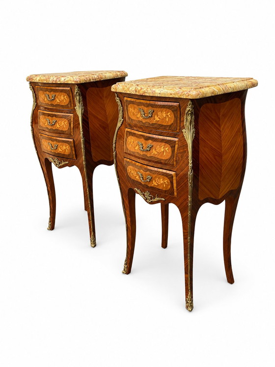 Comodini Luigi XV con intarsi floreali – Wood (photo 2 of 11)