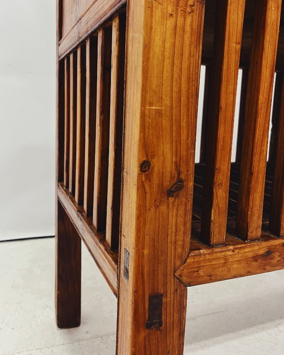 Image 1 of Mobiletto cinese antico.