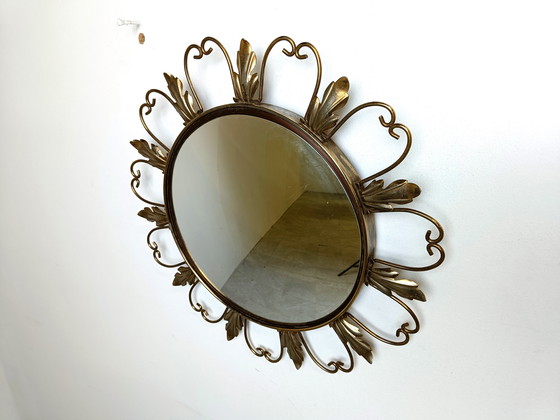 Image 1 of Miroir vintage en laiton ensoleillé 1960s