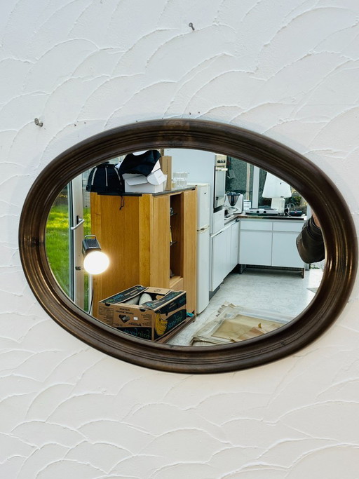 Espejo ovalado vintage Syla modelo 920 de la década de 1970.
