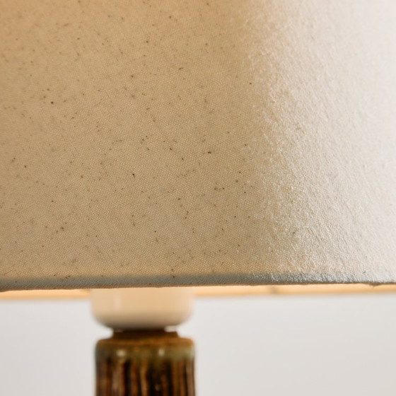 11093 Ceramic Table Lamp (photo 3 of 9)