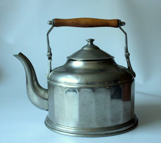 Large old metal teapot/kettle, 1930s/40s