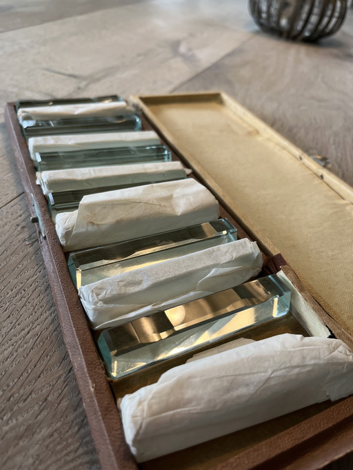 12 crystal knife rests