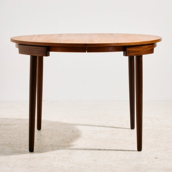 Image 1 of Juego de comedor MK11690 de teca de Hans Olsen para Frem Røjle. Juego de 5